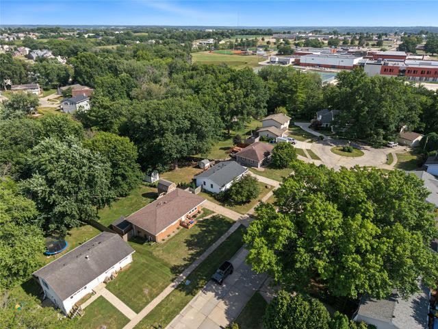 310 N 11th Street, Indianola, IA 50125