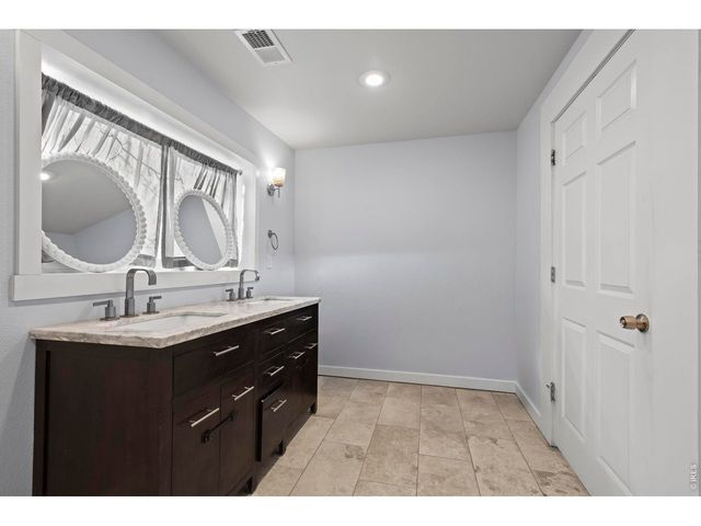 9555 Carr St, Westminster, CO 80021