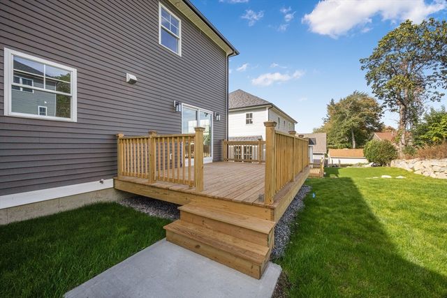 188 St Louis Avenue, Woonsocket, RI 02895