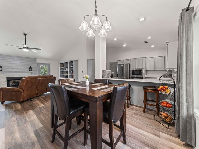 10 Soga Pl, Hot Springs Village, AR 71909