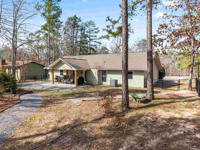 10 Soga Pl, Hot Springs Village, AR 71909