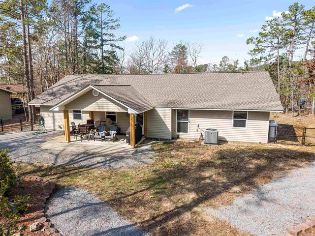 10 Soga Pl, Hot Springs Village, AR 71909