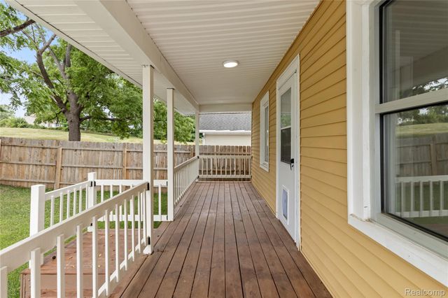138 Mechanic Street, Pontiac, MI 48342