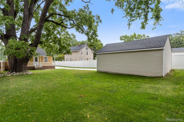 138 Mechanic Street, Pontiac, MI 48342