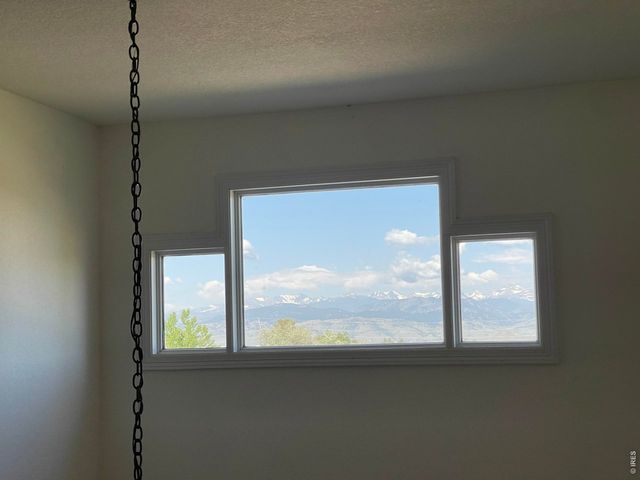 7688 Crestview Dr, Niwot, CO 80504