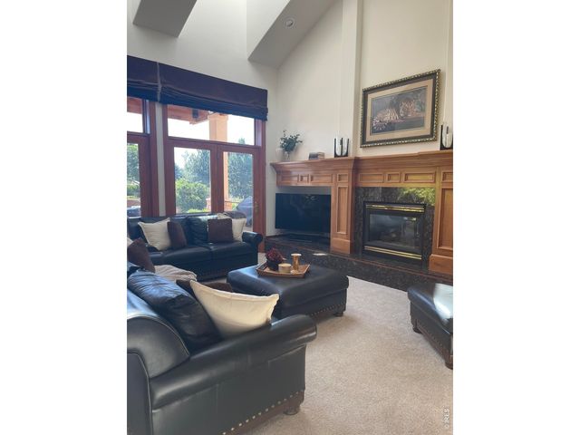 7688 Crestview Dr, Niwot, CO 80504