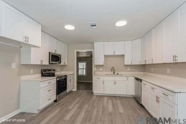 33100 Adams Dr, White Castle, LA 70788