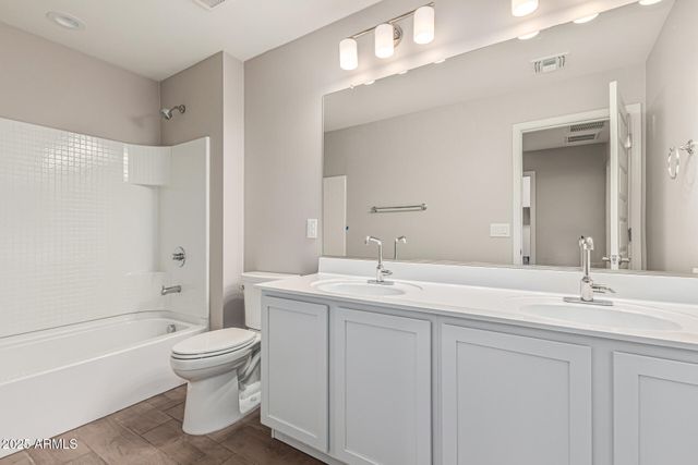 733 E COMMONWEALTH Avenue 23, Chandler, AZ 85225