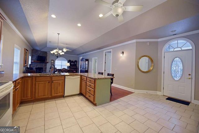 414 Longview Circle, Hiawassee, GA 30546