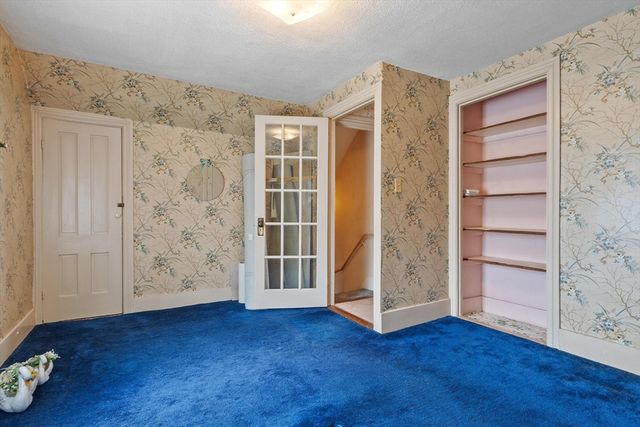 20 Orient Street, Worcester, MA 01604