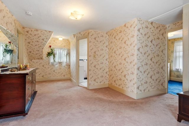 20 Orient Street, Worcester, MA 01604