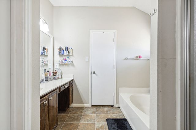 2707 Yorkfield Court, Arlington, TX 76001