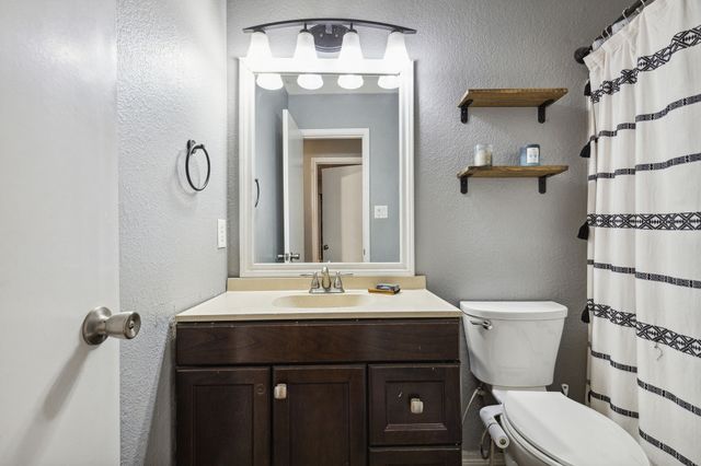 2707 Yorkfield Court, Arlington, TX 76001