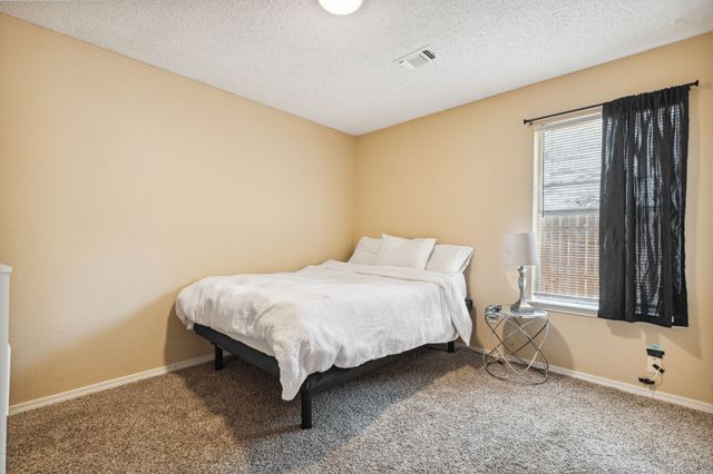 2707 Yorkfield Court, Arlington, TX 76001