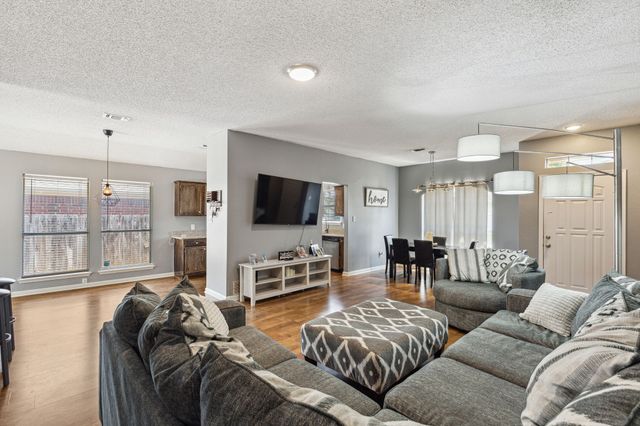 2707 Yorkfield Court, Arlington, TX 76001