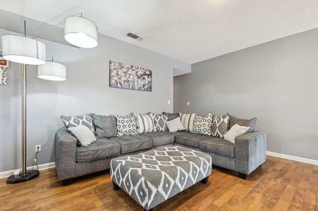 2707 Yorkfield Court, Arlington, TX 76001