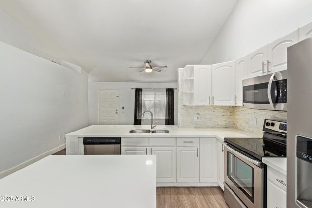 1833 E SANDRA Terrace, Phoenix, AZ 85022