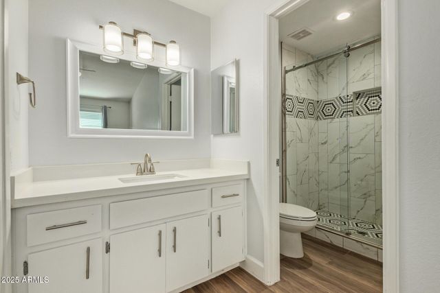 1833 E SANDRA Terrace, Phoenix, AZ 85022