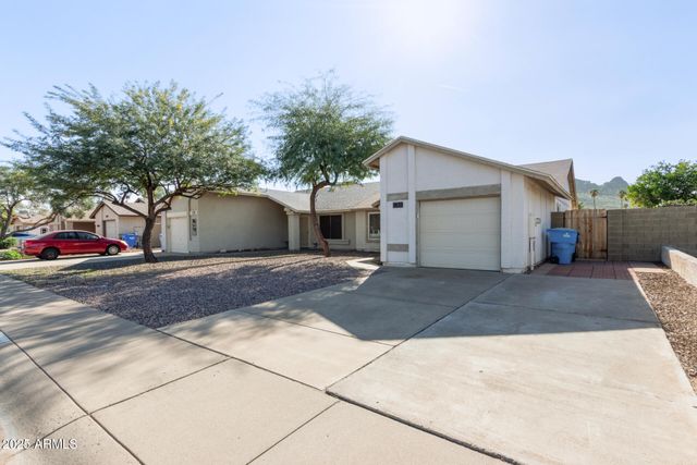 1833 E SANDRA Terrace, Phoenix, AZ 85022