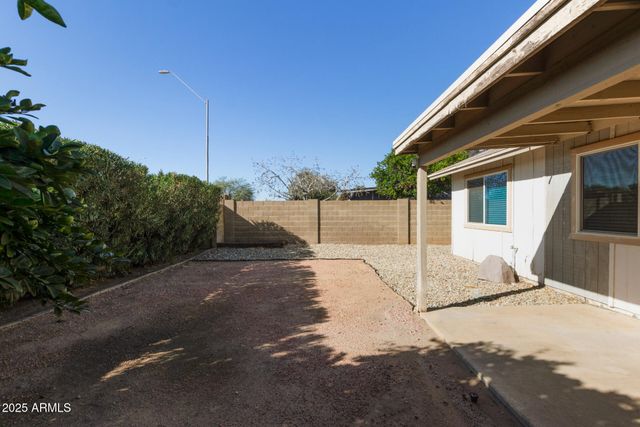 1833 E SANDRA Terrace, Phoenix, AZ 85022