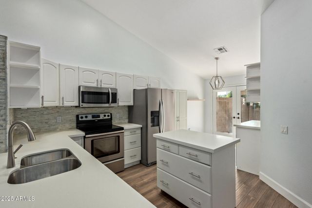 1833 E SANDRA Terrace, Phoenix, AZ 85022