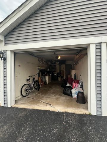 759 Sterling Court B1, Bartlett, IL 60103