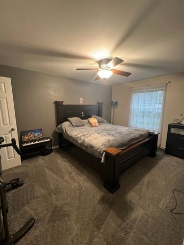 759 Sterling Court B1, Bartlett, IL 60103