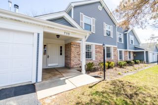 759 Sterling Court B1, Bartlett, IL 60103
