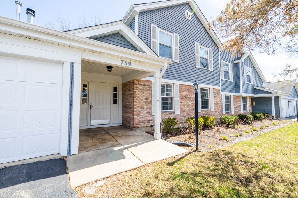 759 Sterling Court B1, Bartlett, IL 60103