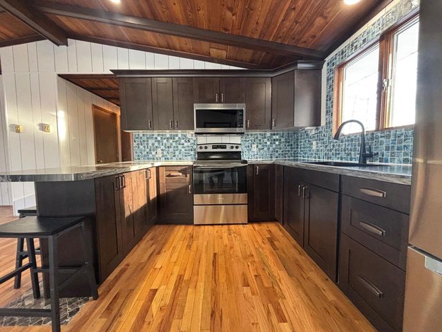 15744 DOUBLE B LANE, Mountain, WI 54149