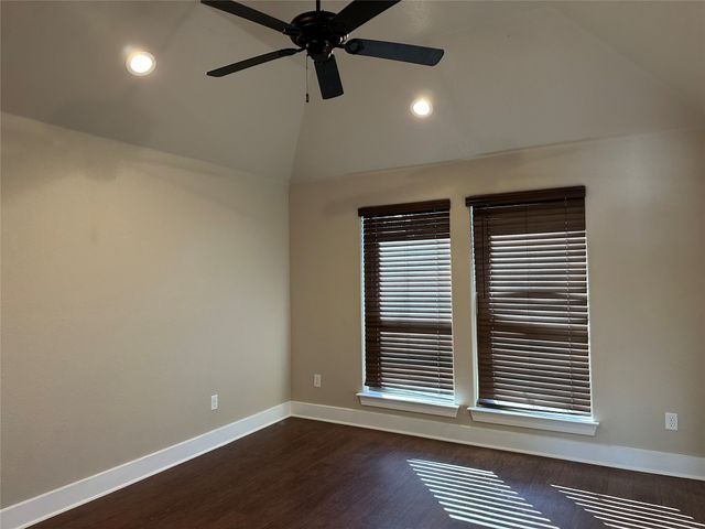 110 Hummingbird Drive, Weatherford, TX 76088