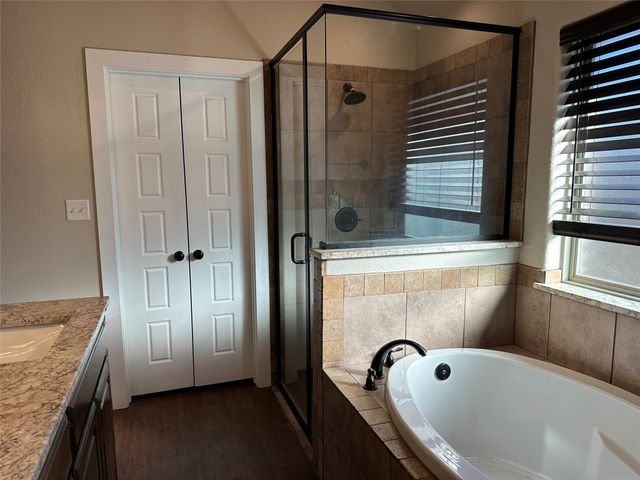 110 Hummingbird Drive, Weatherford, TX 76088