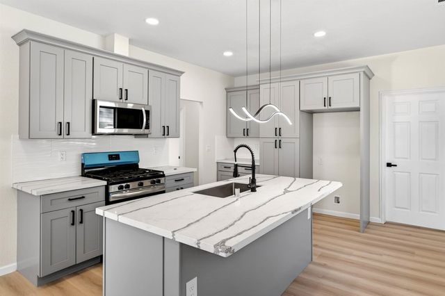 522 B St, Hayward, CA 94541