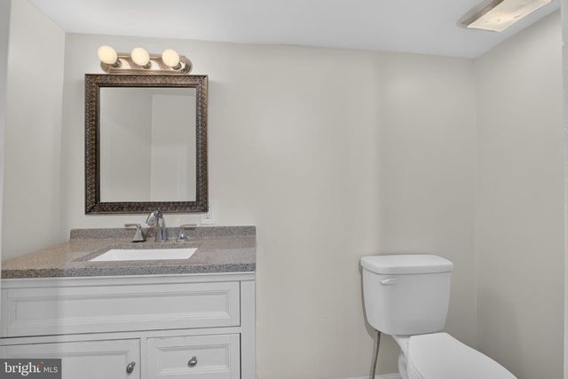 1217 MAYFIELD RD, Wilmington, DE 19803
