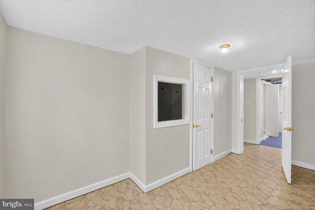 1217 MAYFIELD RD, Wilmington, DE 19803