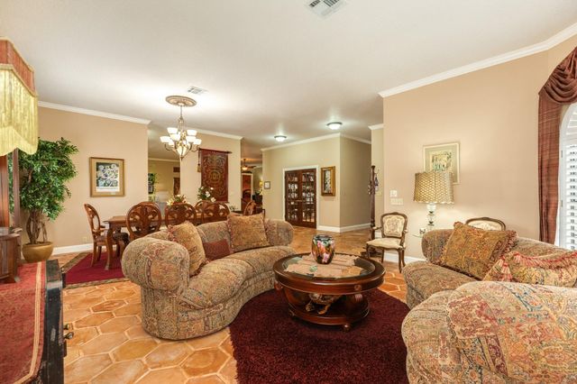 42 W Dansby Drive, Galveston, TX 77551