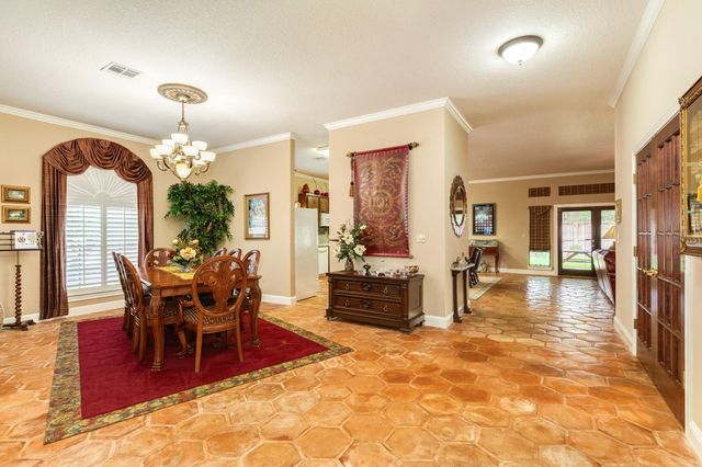 42 W Dansby Drive, Galveston, TX 77551