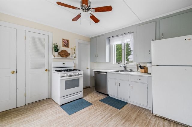 11 Glendale Street 2, Salem, MA 01970