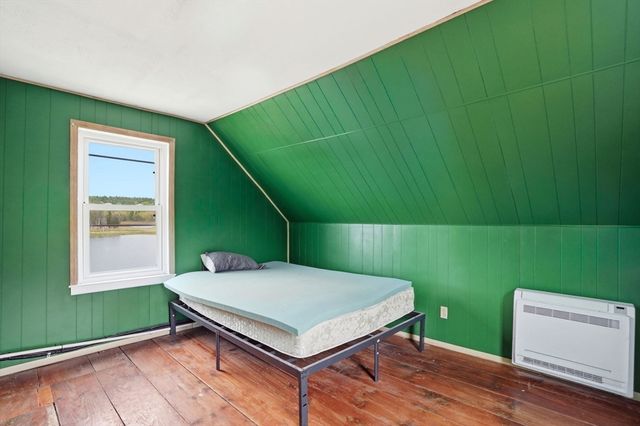 63 Oakdale Ave, Marion, MA 02738