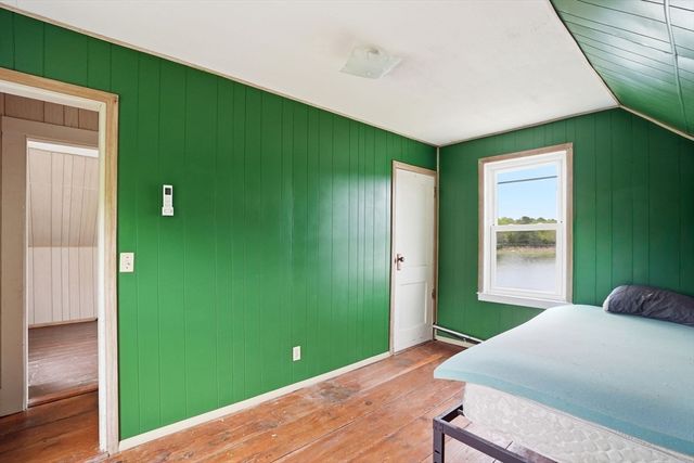 63 Oakdale Ave, Marion, MA 02738