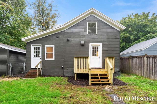 312 N Smith Street, Greenville, MI 48838