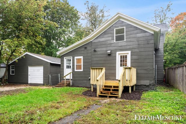 312 N Smith Street, Greenville, MI 48838