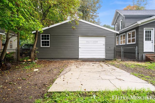 312 N Smith Street, Greenville, MI 48838