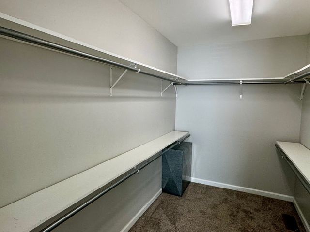 828 Mulberry Dr, Columbia, TN 38401