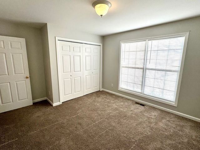 828 Mulberry Dr, Columbia, TN 38401
