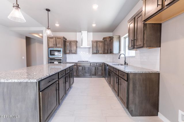 1804 Kelsey Davis Avenue, El Paso, TX 79928