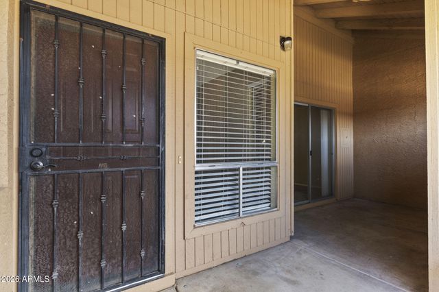 312 W YUKON Drive 2, Phoenix, AZ 85027