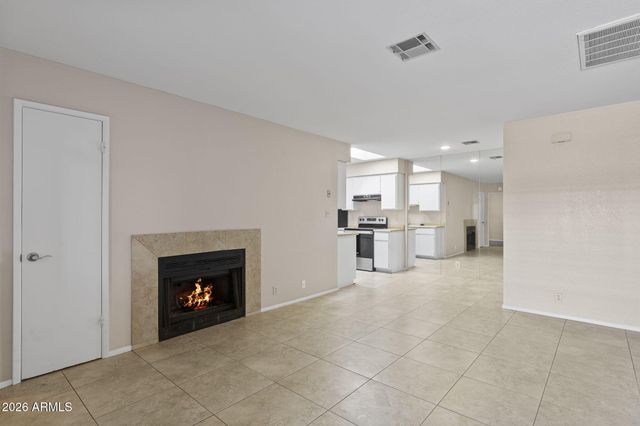 312 W YUKON Drive 2, Phoenix, AZ 85027