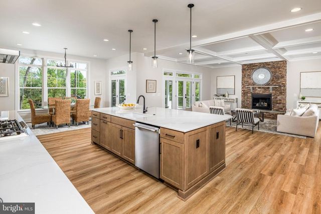 300 COMPASS COVE, Mineral, VA 23117