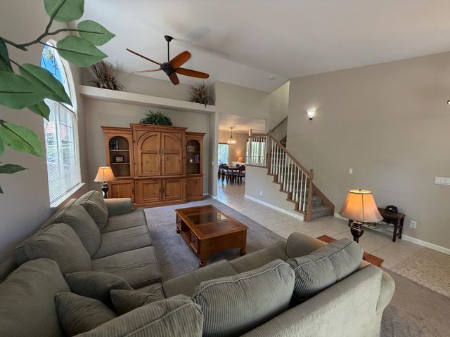 1484 Radcliffe Way, Auburn, CA 95603